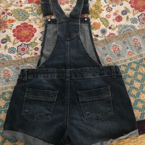 Denim overall shorts - Picture 2 of 3